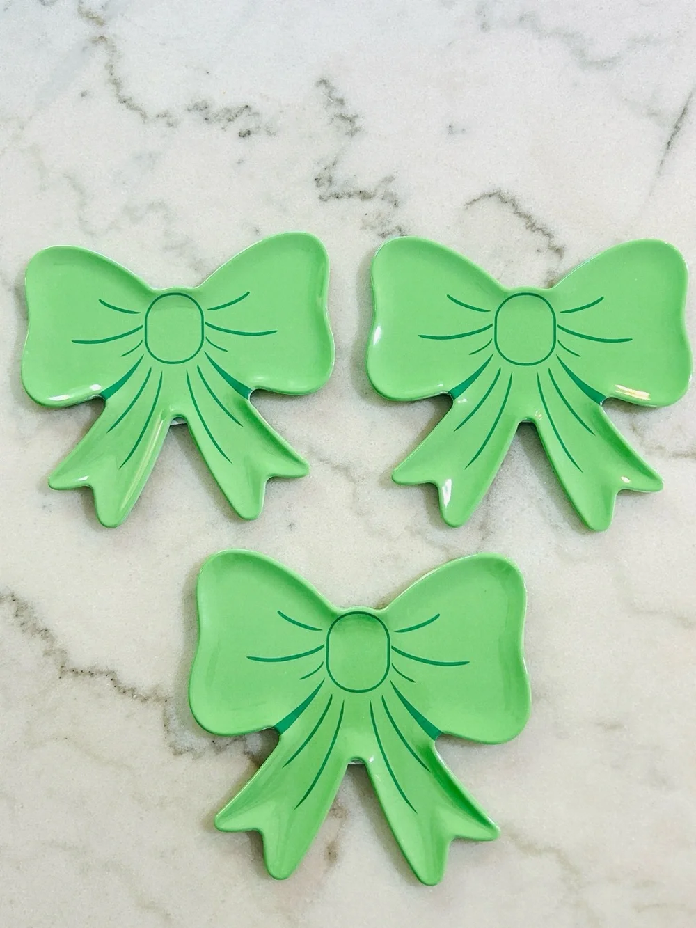 3 Bow Plates The Spring Shop Green Bow Plate- Party Bow Tray -Bow Dishes-NEW